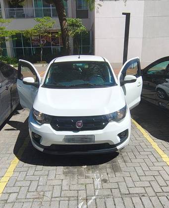 FIAT MOBI 1.0 EVO FLEX LIKE. ON MANUAL FIAT MOBI 1.0 EVO FLEX LIKE. ON MANUAL